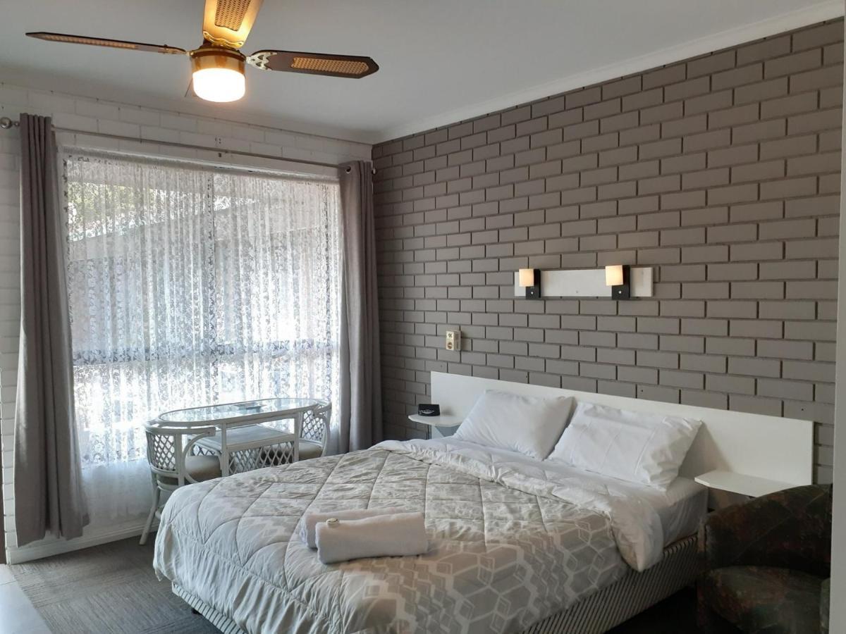 Birch Motel Tocumwal Previously Known As Kanimbla Motor Inn מראה חיצוני תמונה